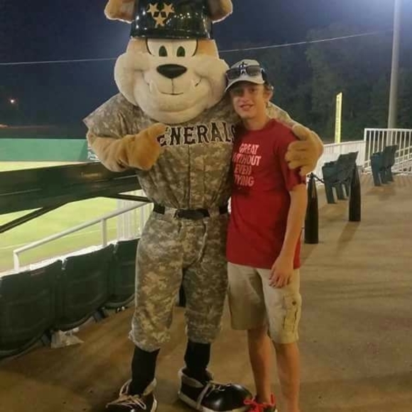 Meet your Posher, Jared - Picture 1 of 1